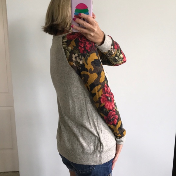 Long Sleeve Sequin Antler Pullover/Top - Picture 6 of 8